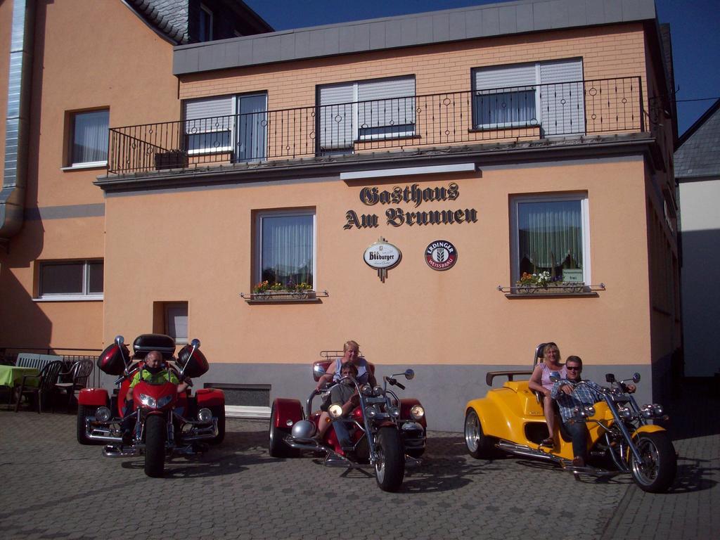 Gasthaus Am Brunnen Illerich Exterior photo