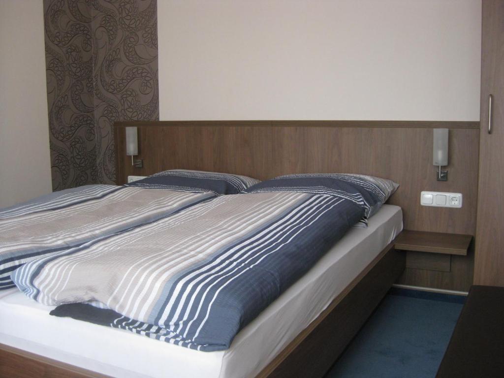 Gasthaus Am Brunnen Illerich Room photo
